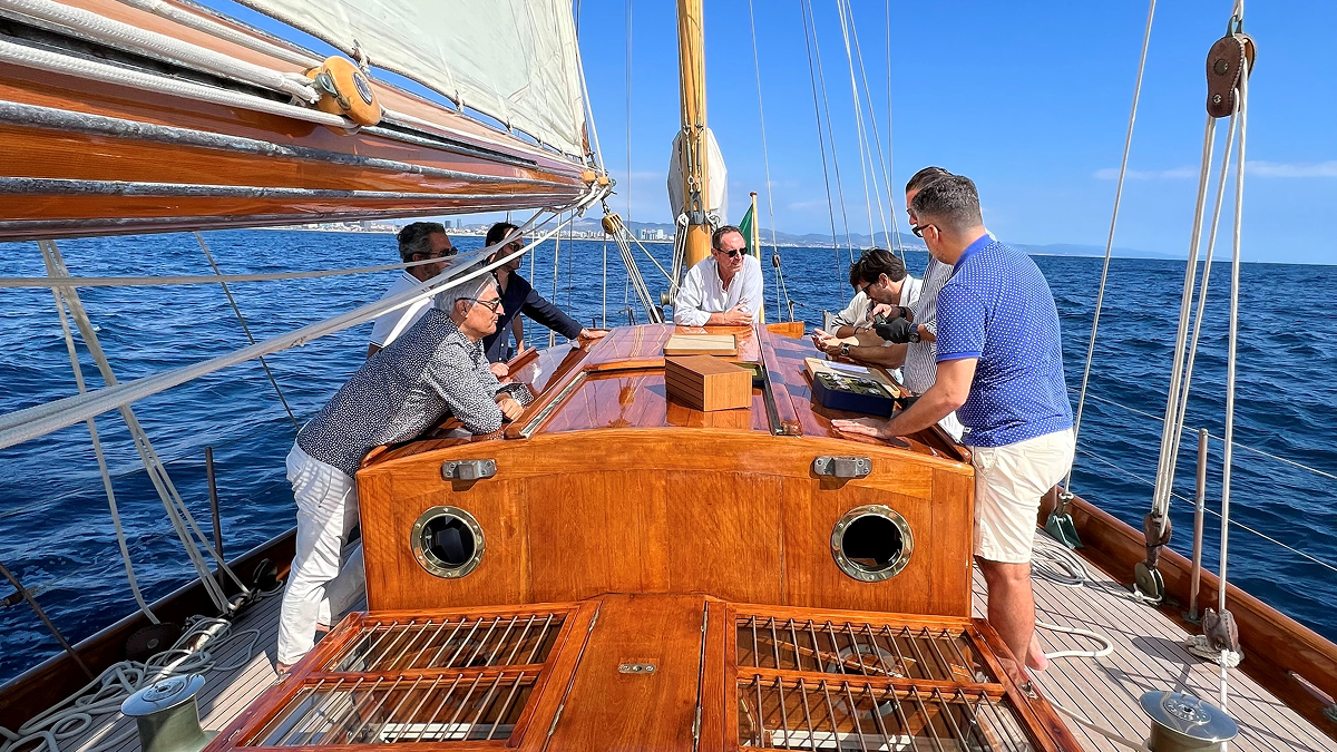 UNA JORNADA EN EL EILEAN, EL BARCO DE PANERAI