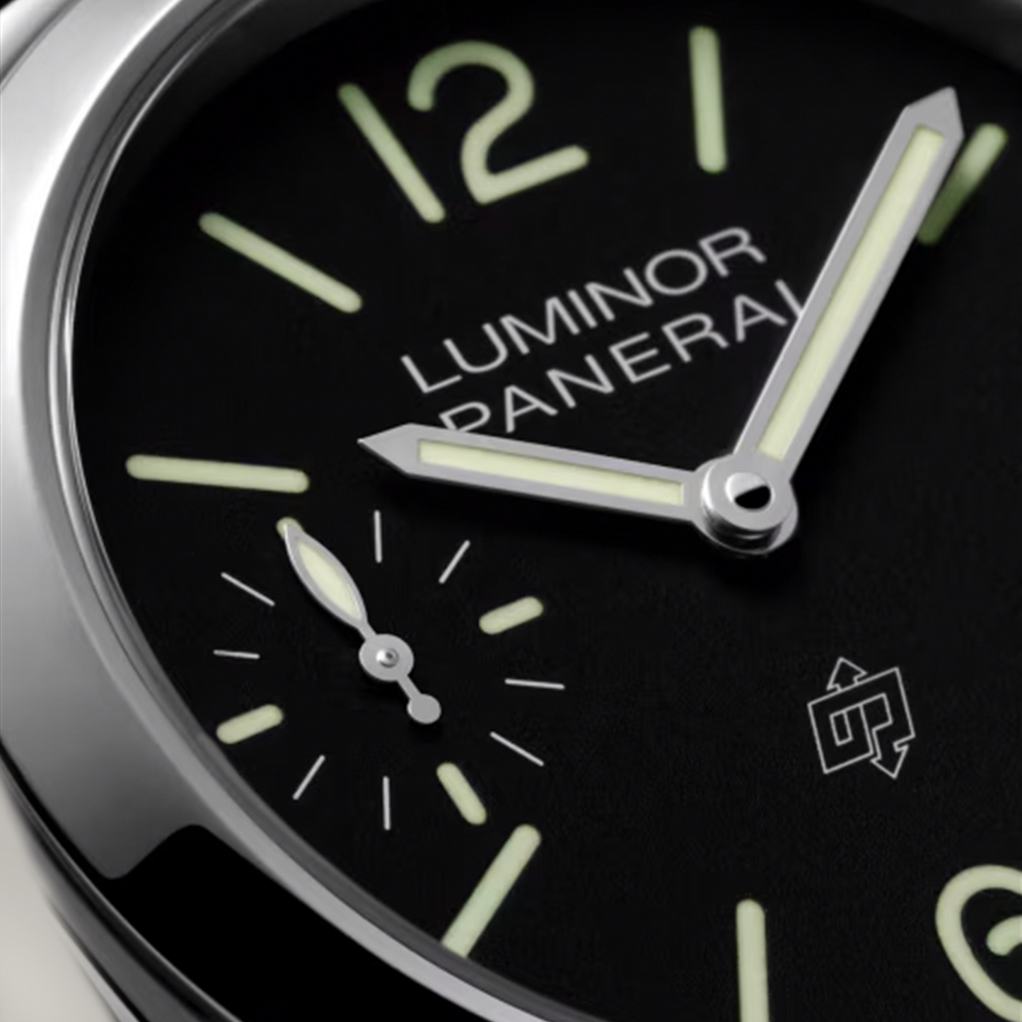 PANERAI LUMINOR LOGO 44MM