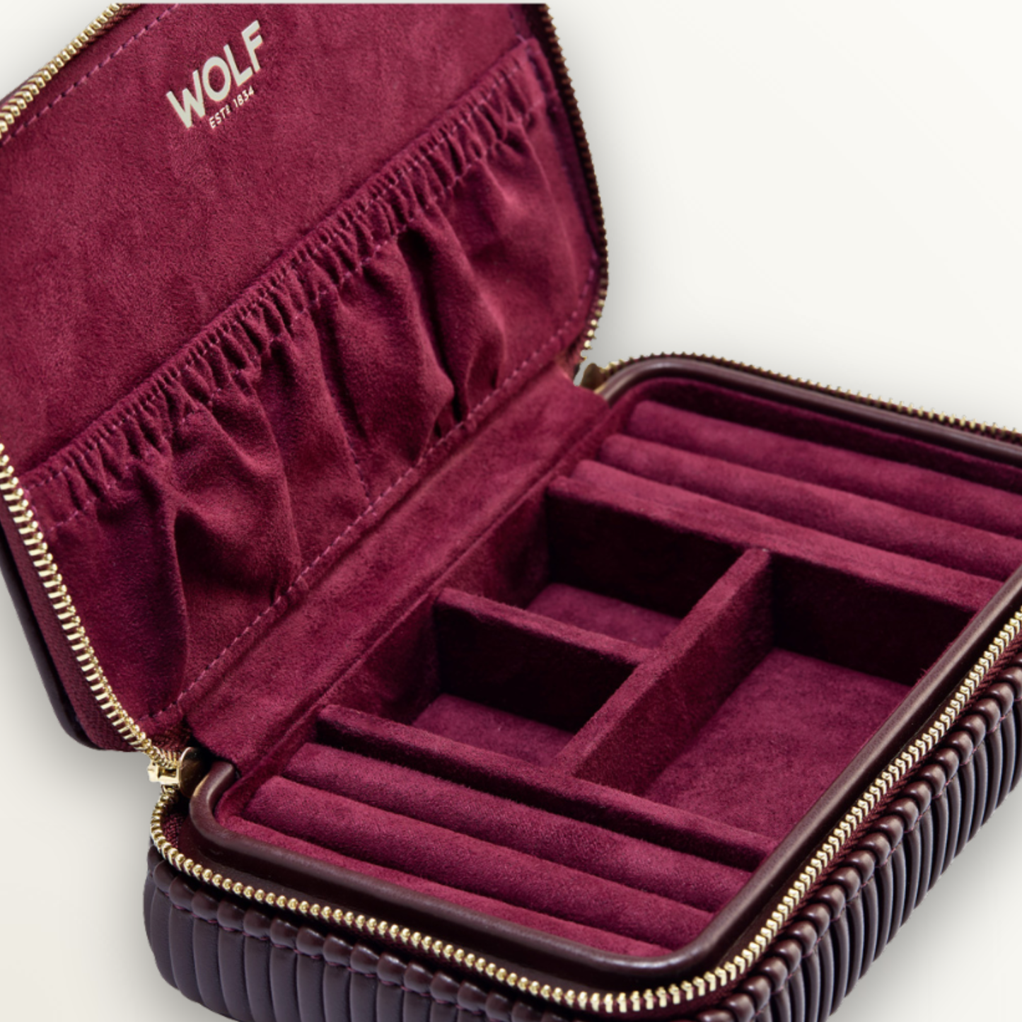 WOLF BELLA ZIP CASE