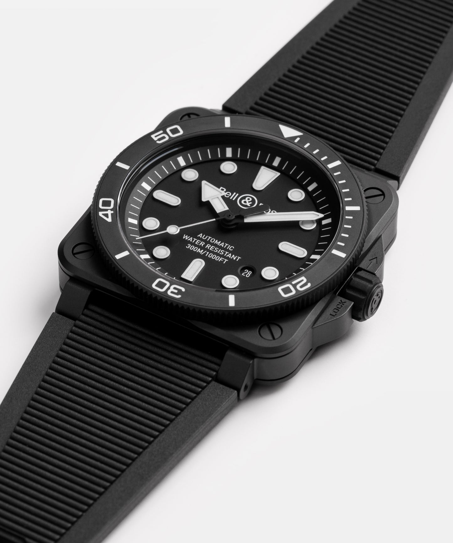 BR03_Diver_Black-Matte-Produit-3_4_Pers-2.jpg