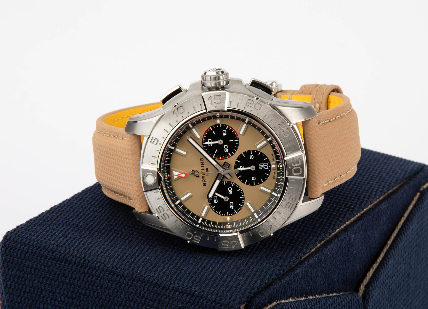 BREITLING AVENGER B01 CHRONOGRAPH 44