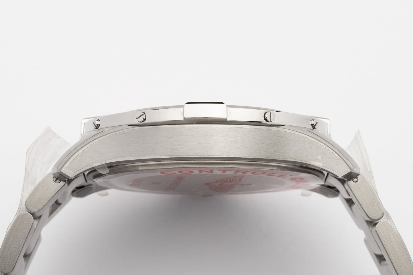 BREITLING AVENGER AUTOMATIC GMT 44