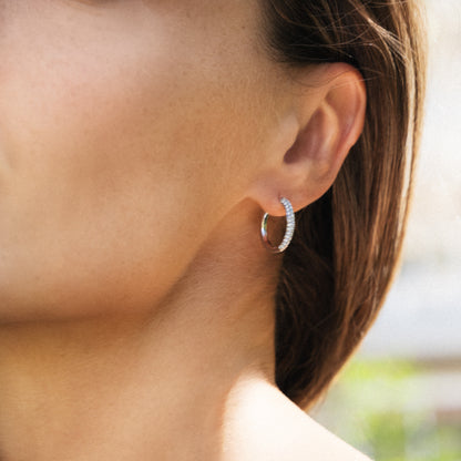 UNIÓN SUIZA WHITE GOLD EARRINGS