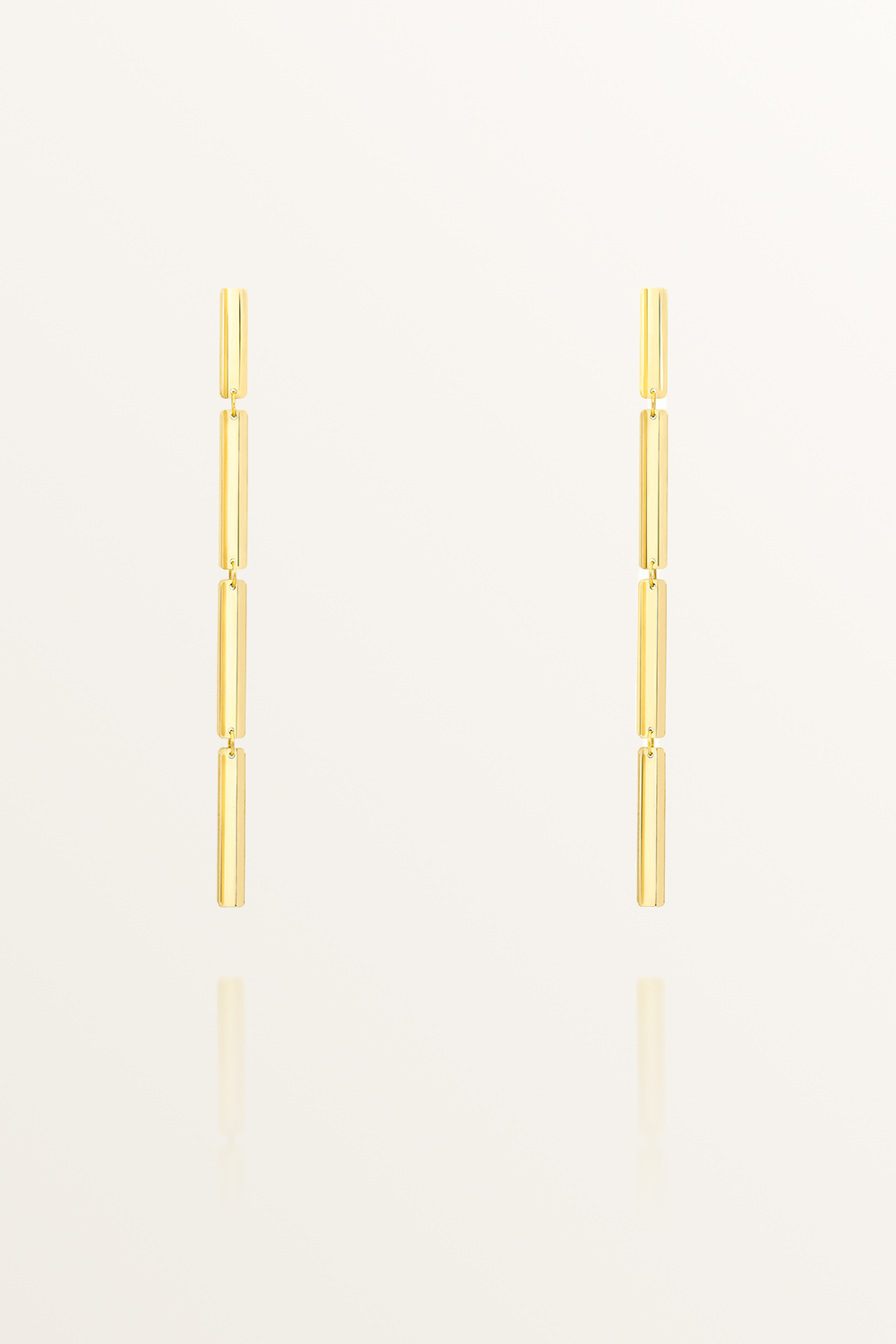 1500x1500_72dpi_EARR_MI_VI_004R_Edit.png
