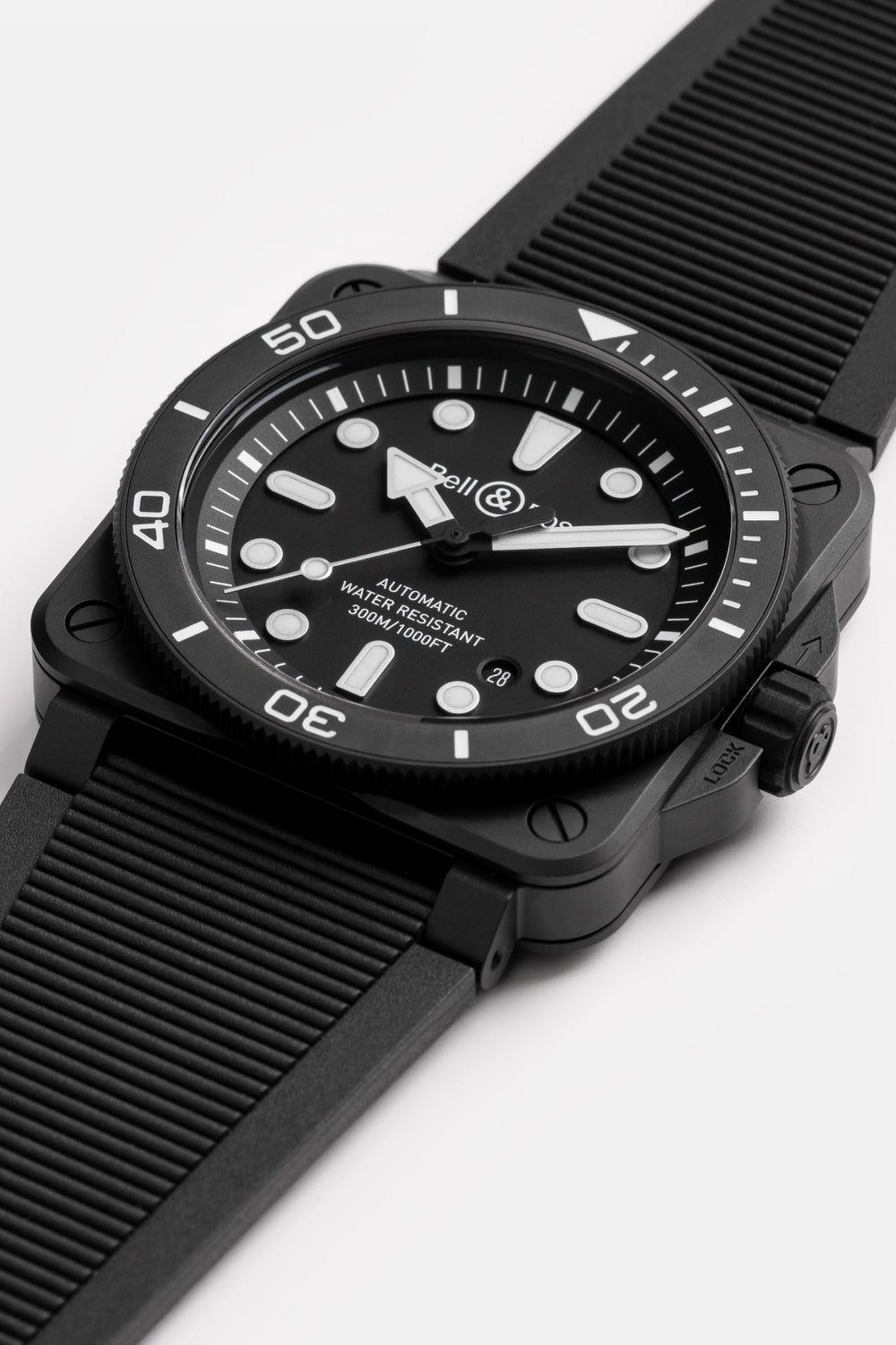 BR03_Diver_Black-Matte-Produit-3_4_Pers-2.jpg